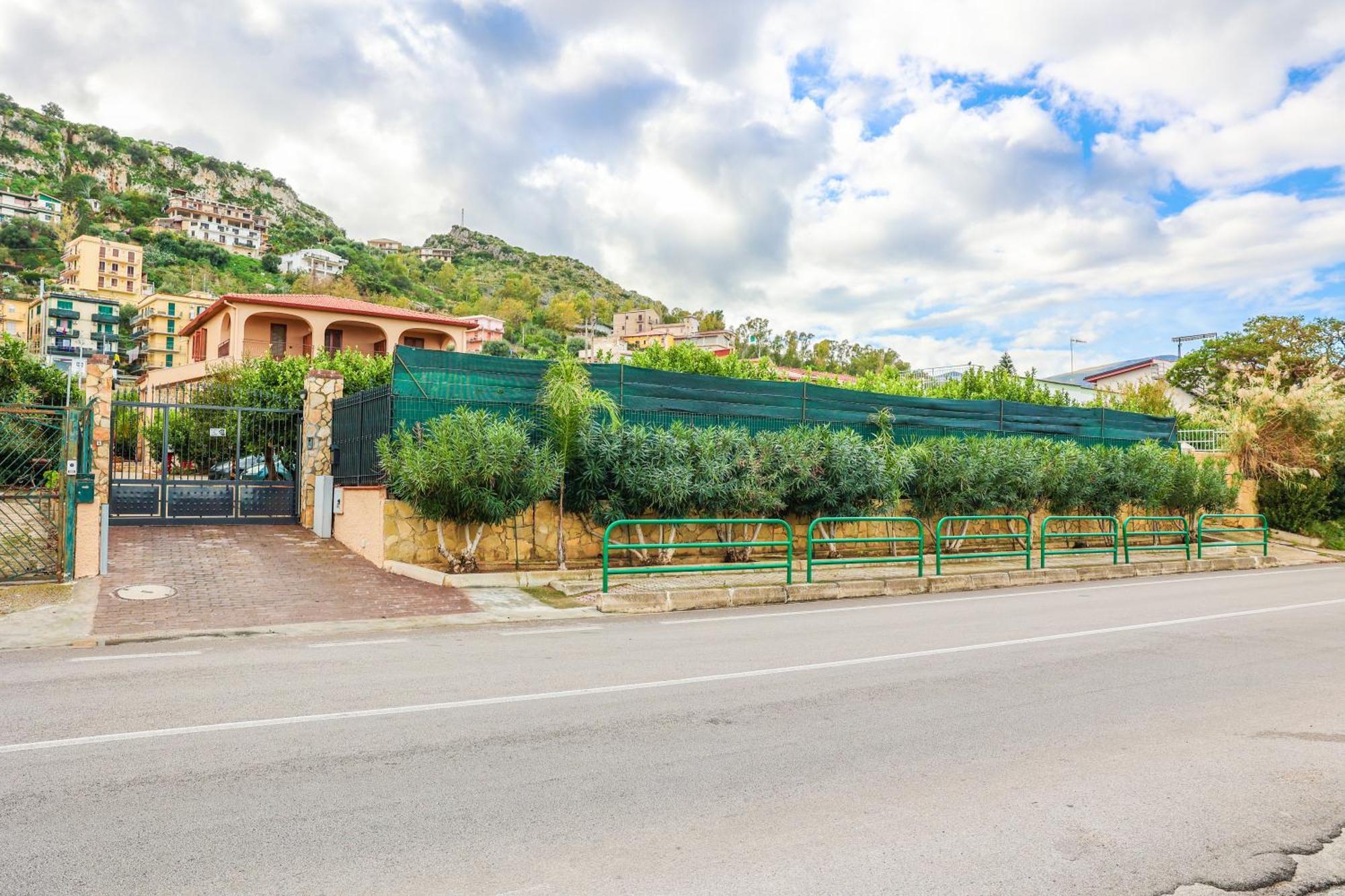 B&B Giardino Dei Cedri Trabia Exterior photo